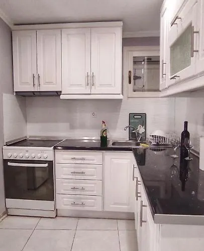 Apartment Bay Pefkari