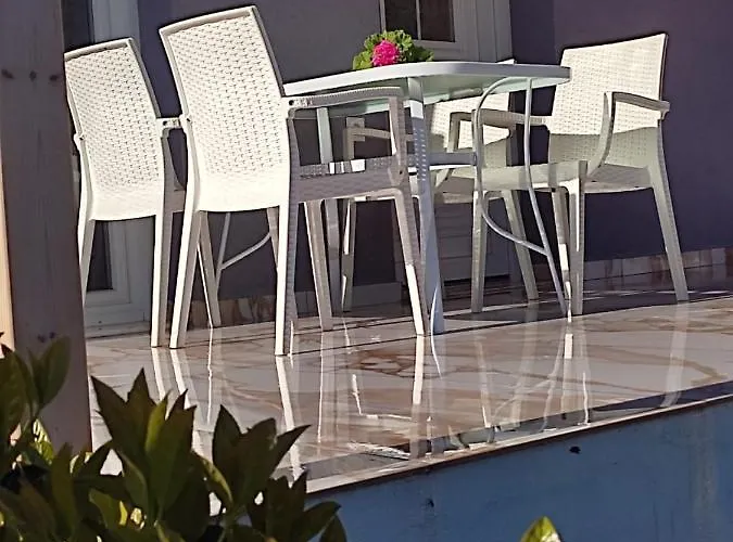 Bay Apartment Pefkari