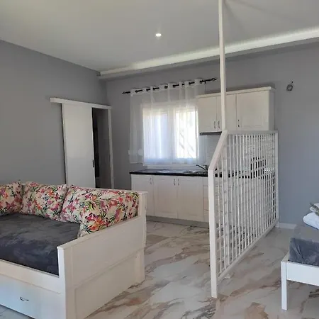 Bay Apartment
